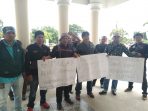 Puluhan Jurnalis Gelar Aksi Mengecam Kebijakan Presiden Jokowi