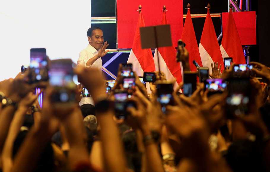 PoliticaWave: Jokowi Korban Hoax Politik Sejak 2014