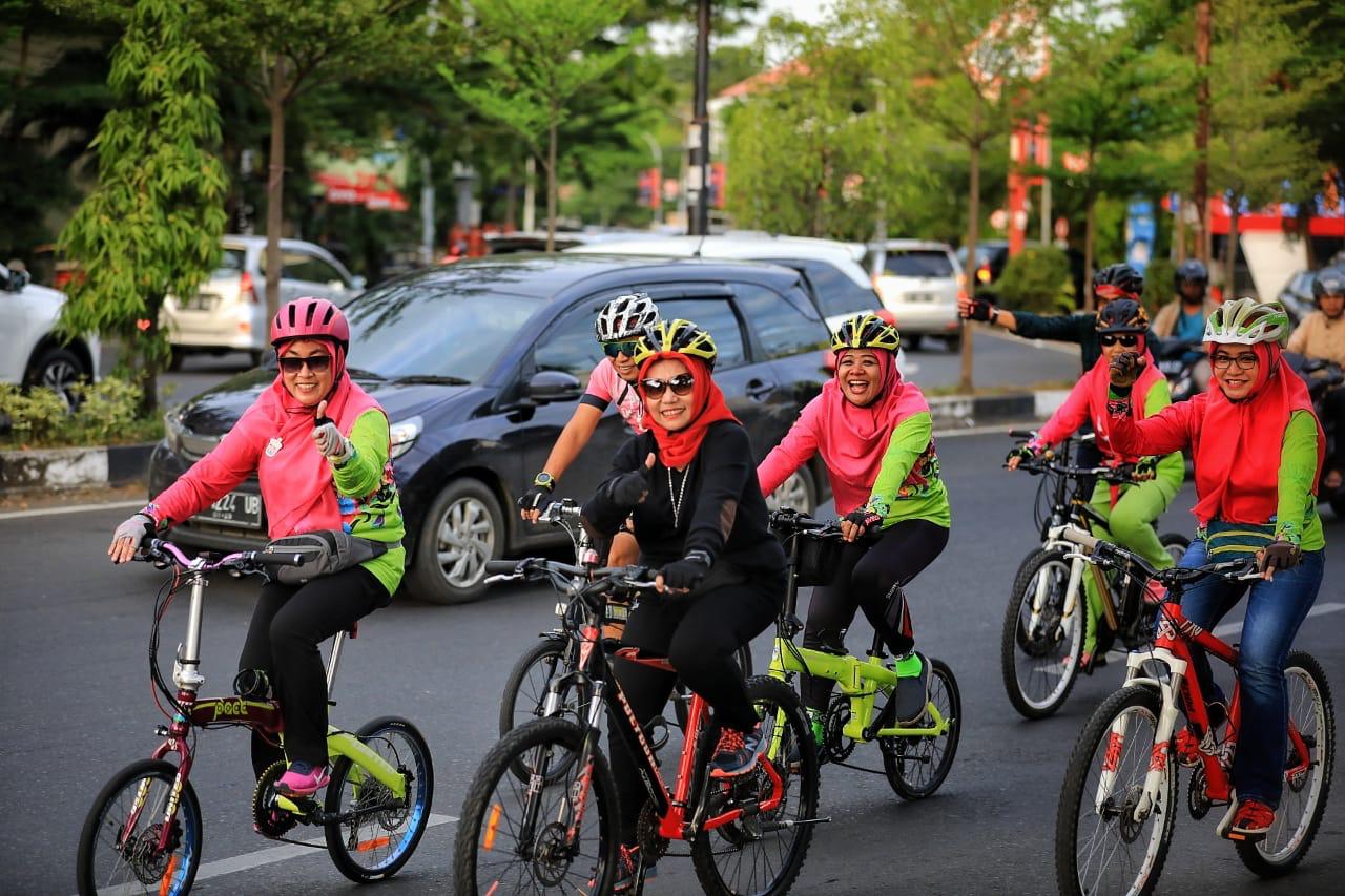 Peringati Hari Sepeda Sedunia, Murni Keliling Naik Sepeda