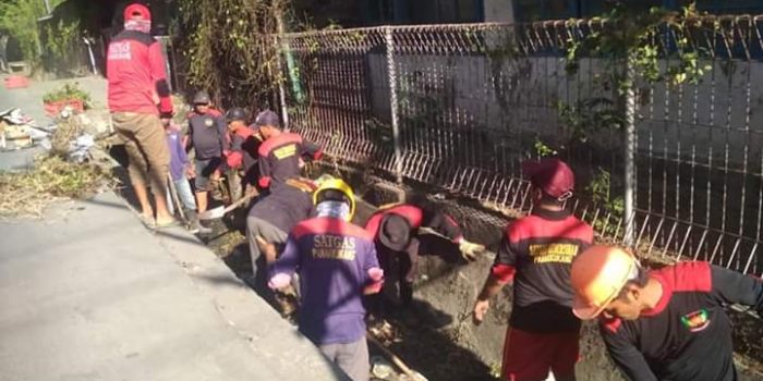 Camat Panakukang Instruksikan Satgas Kebersihannya Utamakan Drainase Kotor