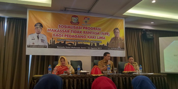 Dukung Kebersihan Kota, Disdag Berikan Penyuluhan Kepada PK5 se-Kota Makassar