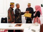 Andi Roidah Patiroi Memenuhi Syarat Tradisi Sebagai Addatuang Sidenreng XXV
