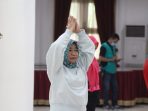 Masniawati Bersama Pengurus PKK Makassar Kampanyekan Senam Ringan Lawan Covid