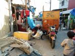 Komunitas Pemulung: Hanya Pak DP yang Mau Makan Sama Pemulung