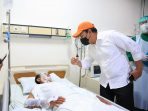 Berikan Dukungan Moril, Danny Jenguk Korban Ledakan Bom